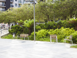 trabajos de jardinería en jardines públicos de donostia